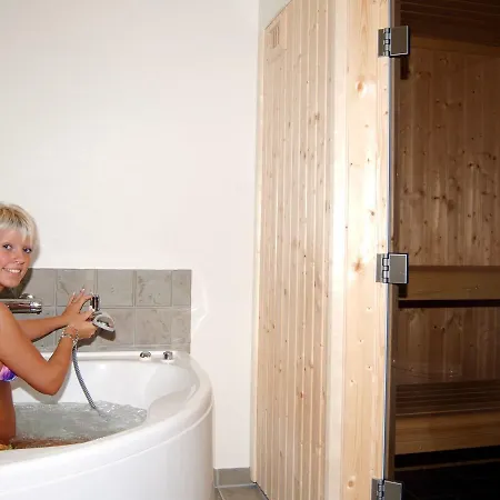 Four-bedroom Holiday In Aabenraa 3 Holiday home Loddenhoj